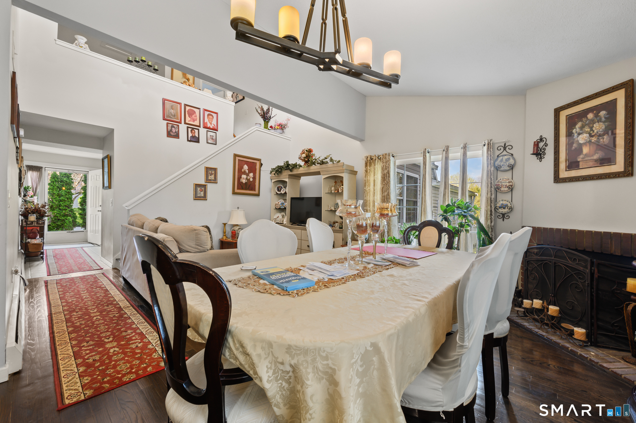 10 Linden Court Bloomfield CT 06002