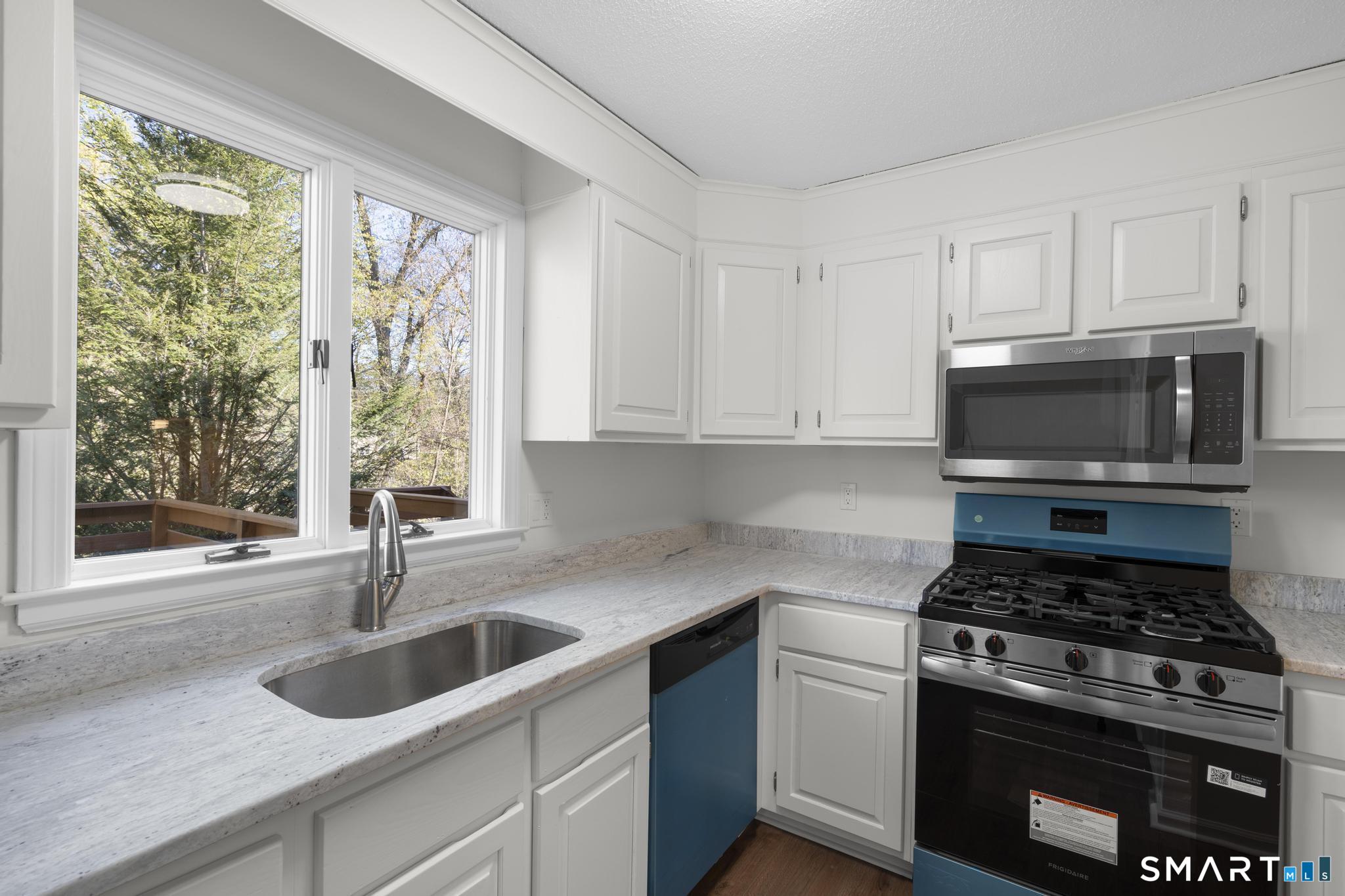 153 Brighton Circle Windsor CT 06095