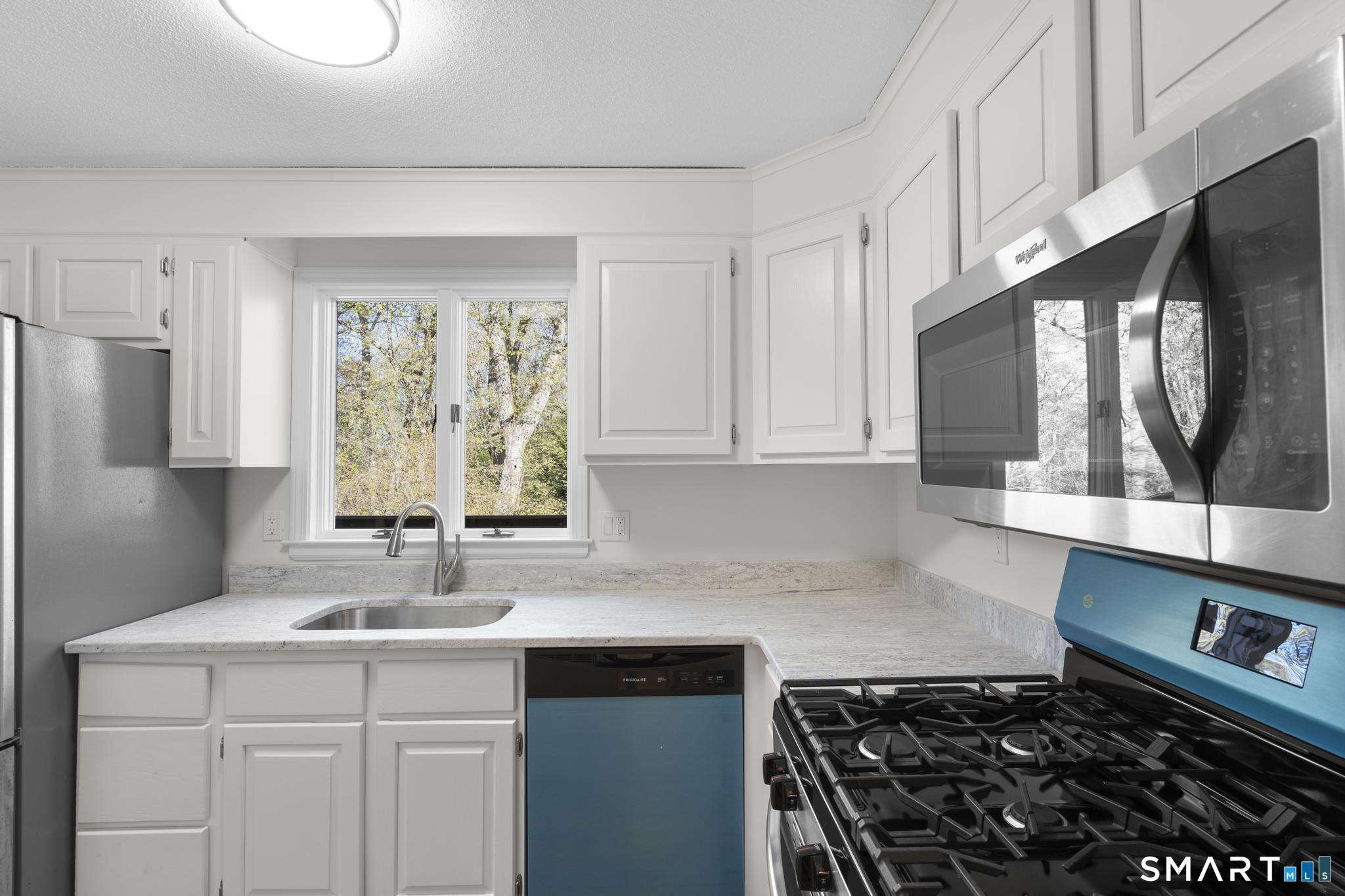 153 Brighton Circle Windsor CT 06095