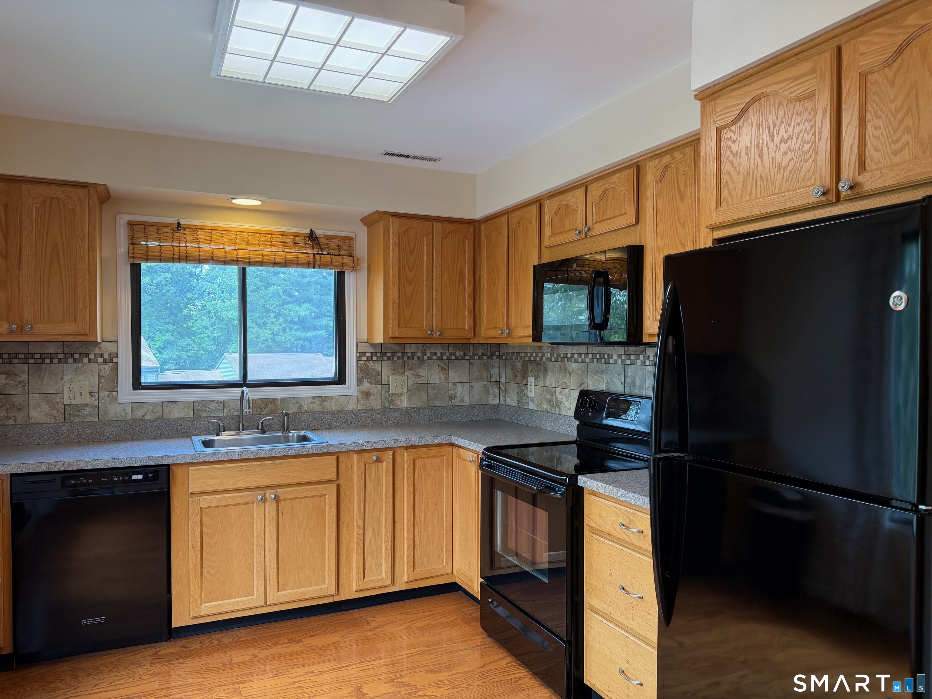 4 Sweetbriar Lane Avon CT 06001