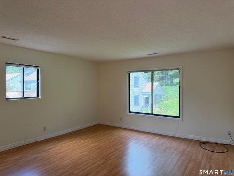 4 Sweetbriar Lane Avon CT 06001