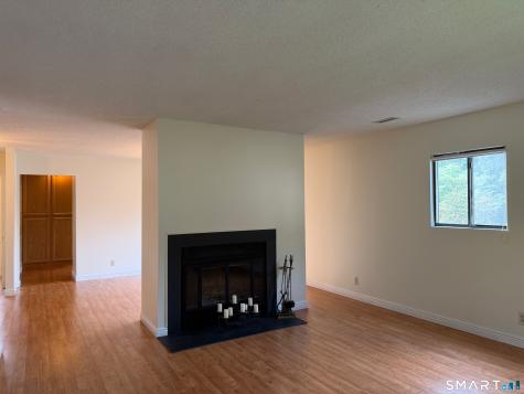4 Sweetbriar Lane Avon CT 06001