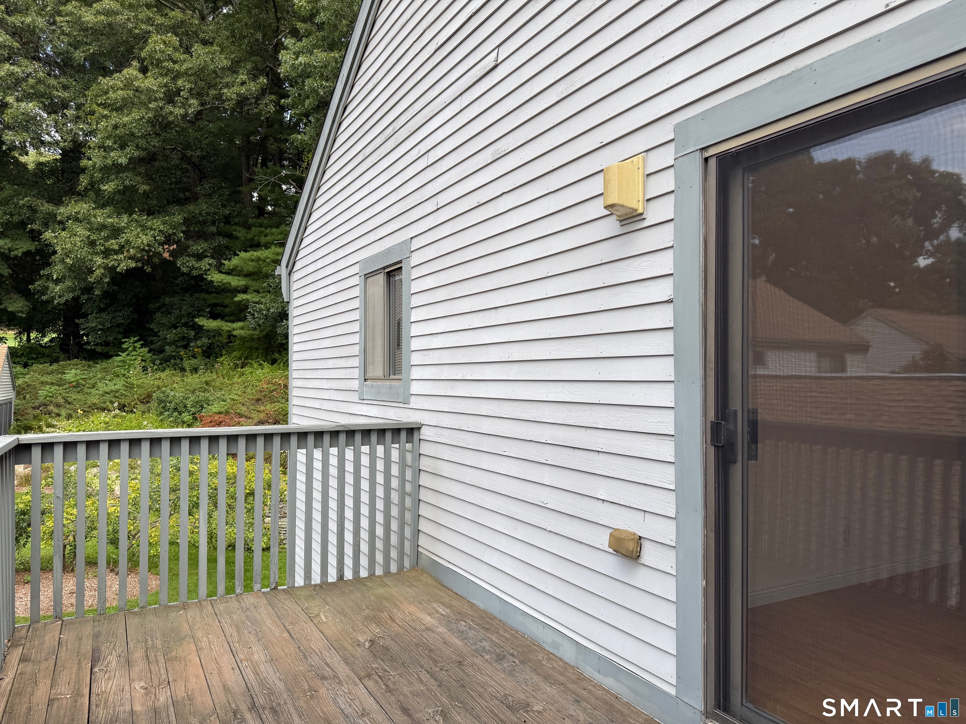 4 Sweetbriar Lane Avon CT 06001