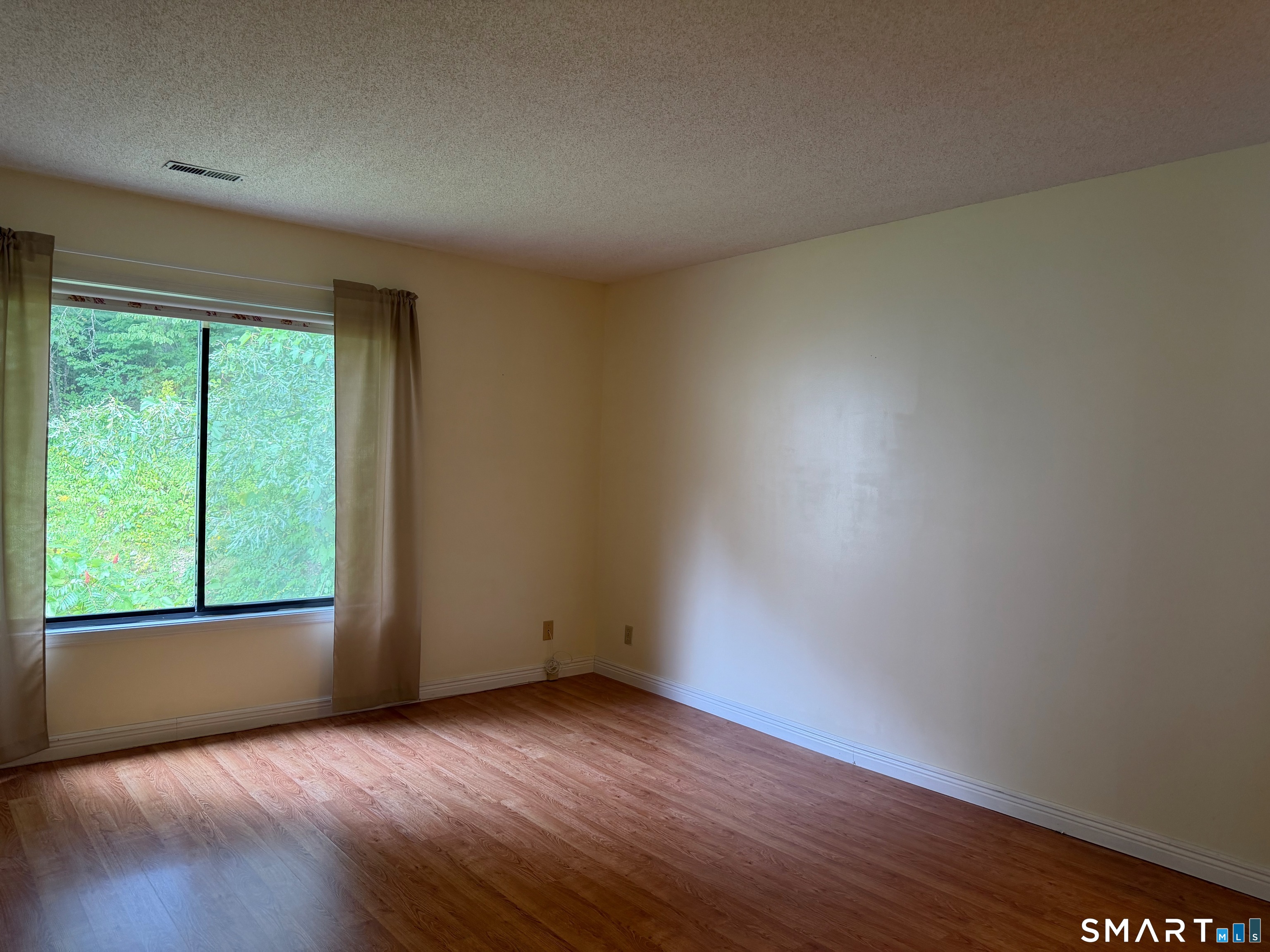 4 Sweetbriar Lane Avon CT 06001