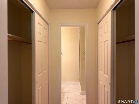 4 Sweetbriar Lane Avon CT 06001