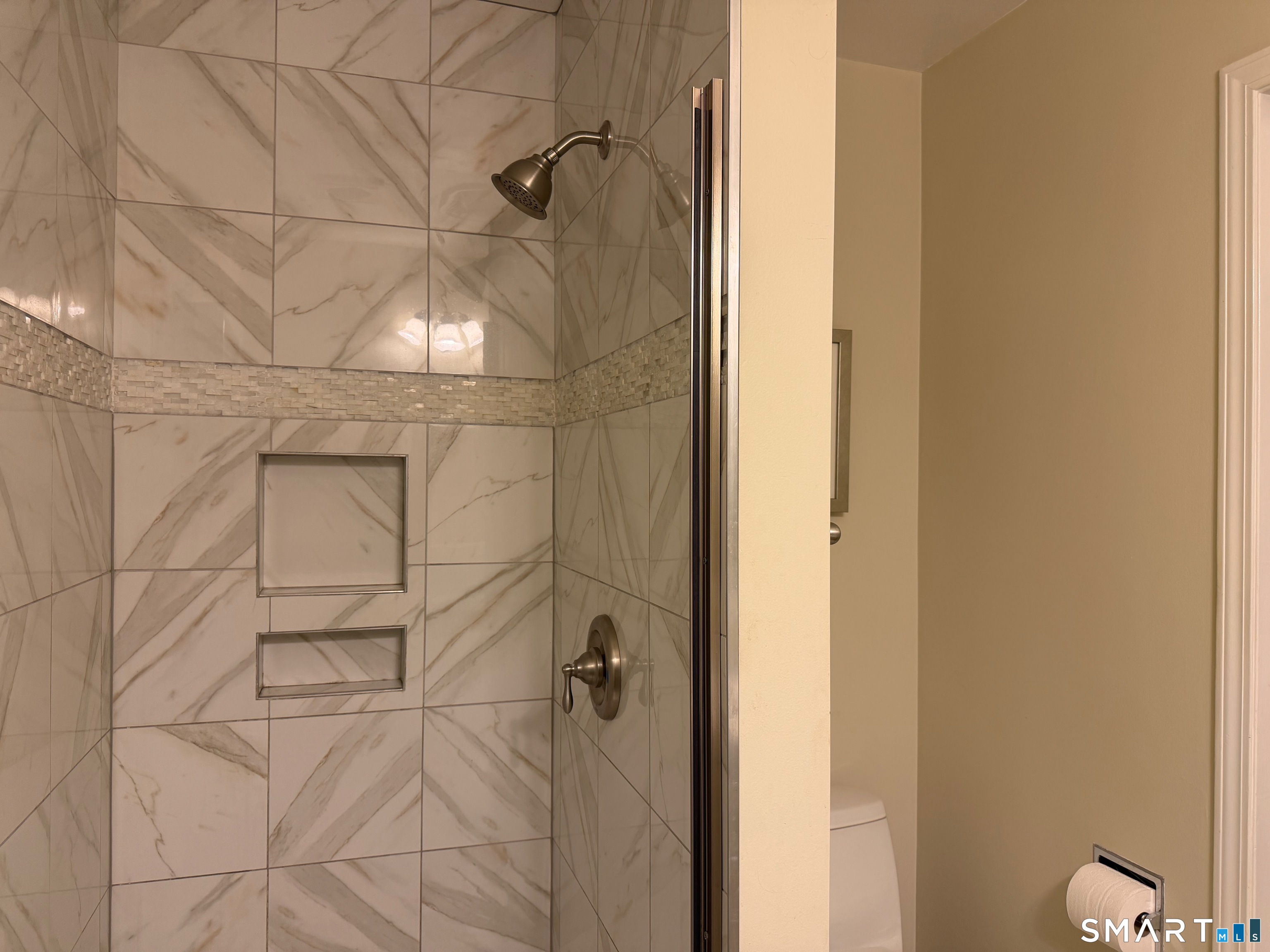 4 Sweetbriar Lane Avon CT 06001
