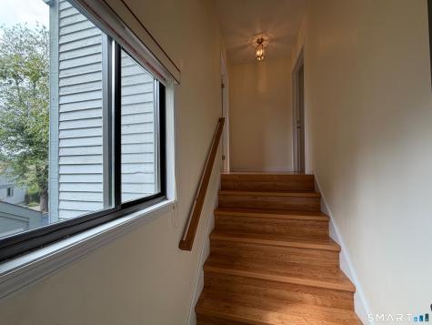 4 Sweetbriar Lane Avon CT 06001