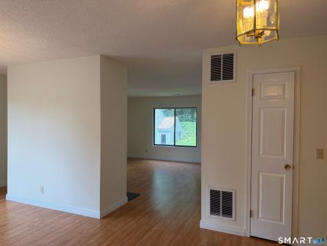 4 Sweetbriar Lane Avon CT 06001