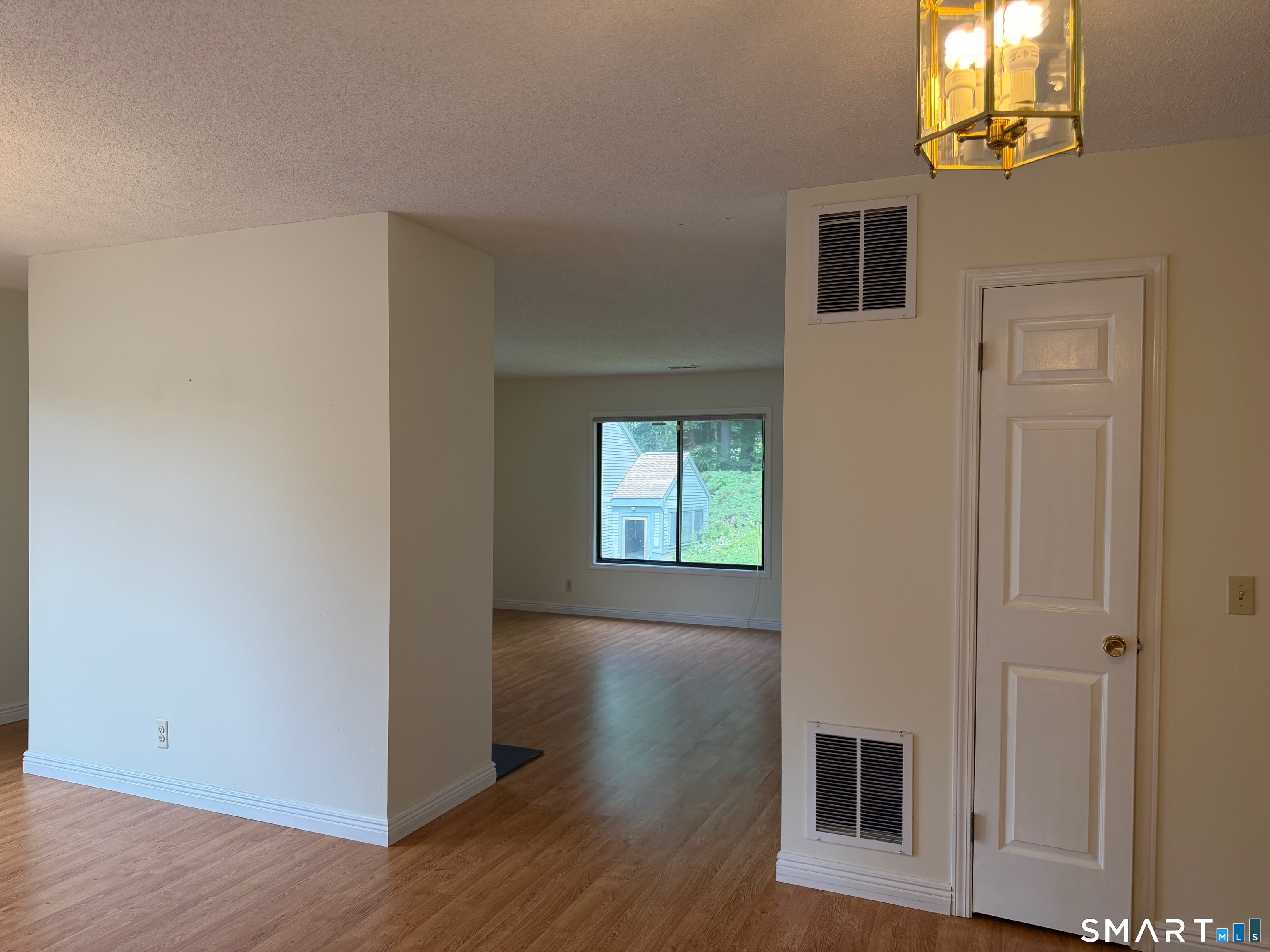 4 Sweetbriar Lane Avon CT 06001