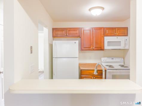 8 Rose Lane Danbury CT 06811