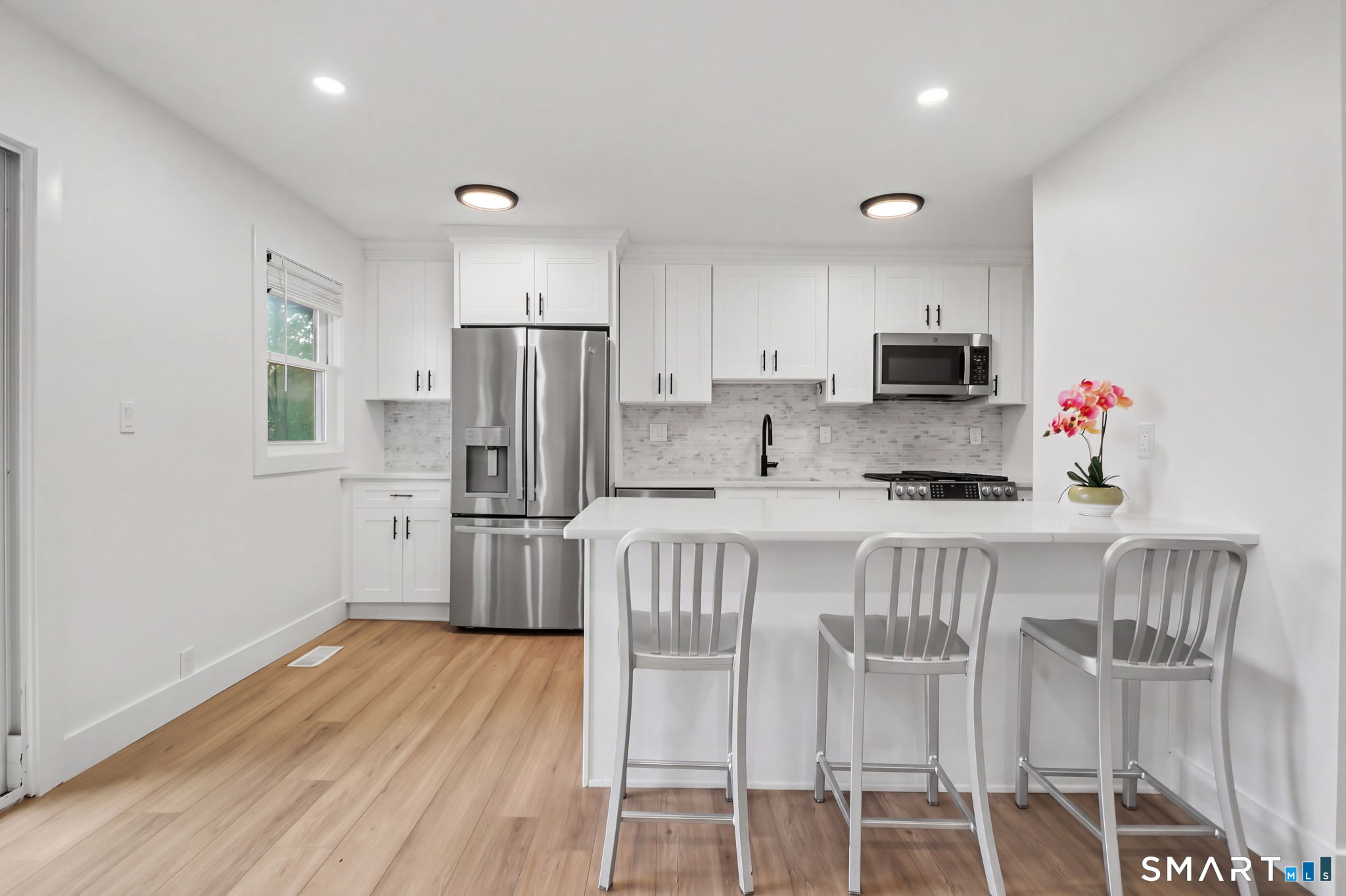79 E Broadway Milford CT 06460