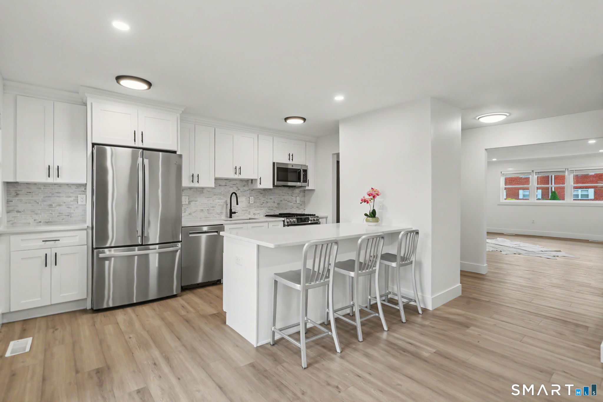 79 E Broadway Milford CT 06460