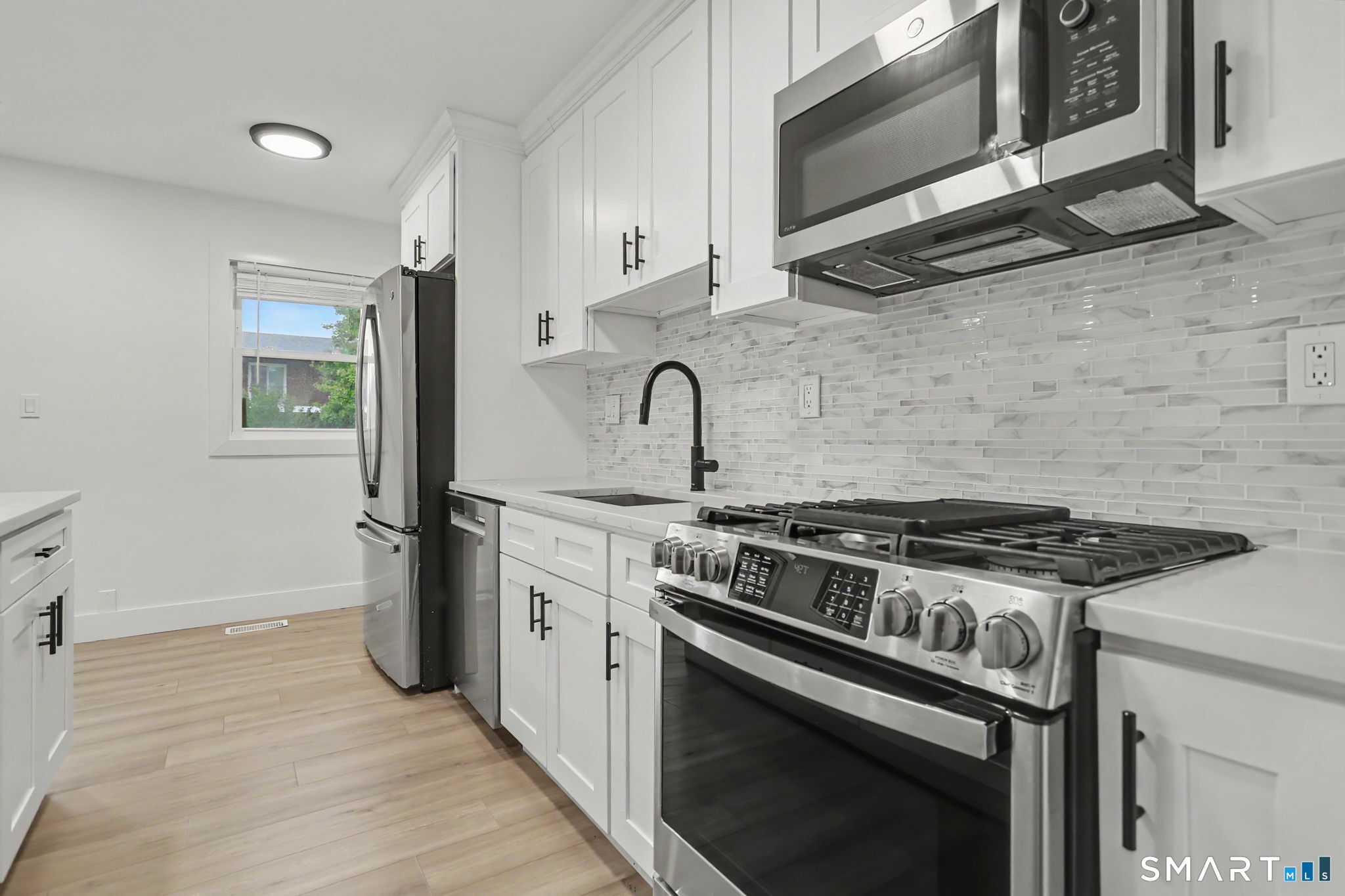 79 E Broadway Milford CT 06460