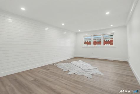 79 E Broadway Milford CT 06460