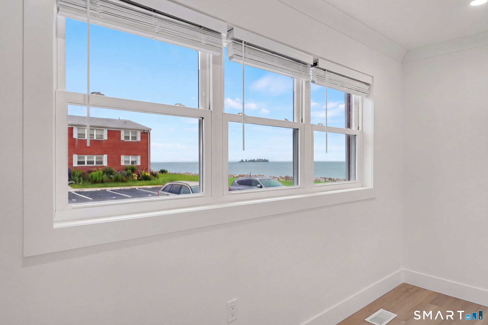 79 E Broadway Milford CT 06460