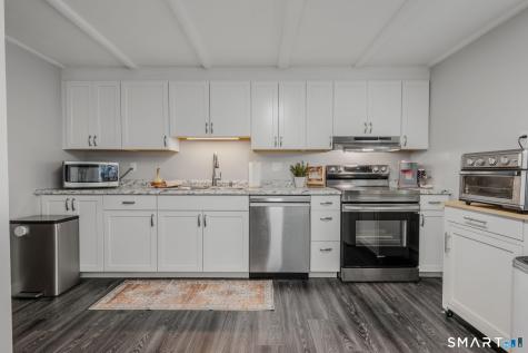 17 Lakeside Drive Ledyard CT 06339