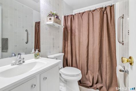 70 Ferry Court Stratford CT 06615