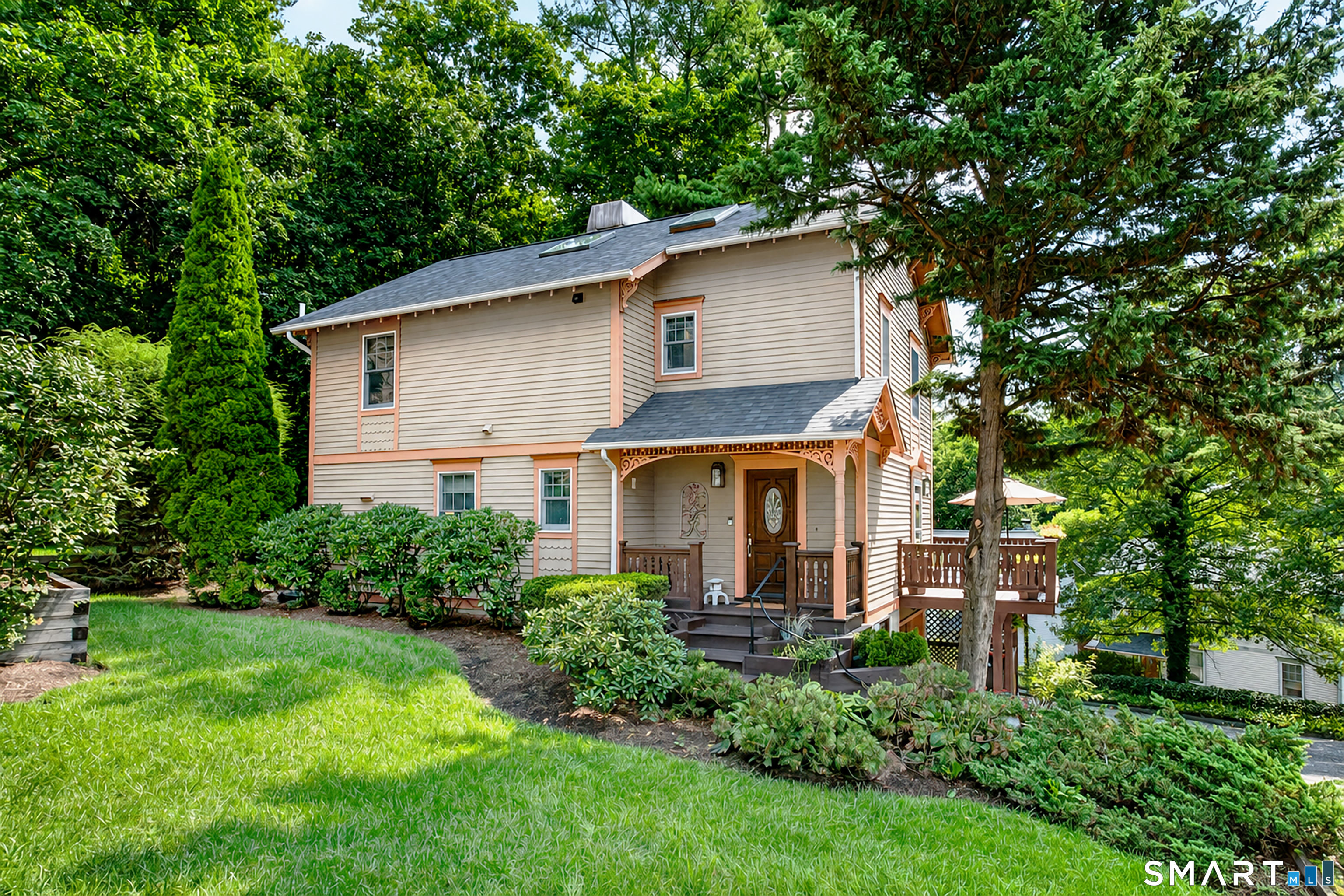 23 Blue Mountain Ridge Norwalk CT 06851