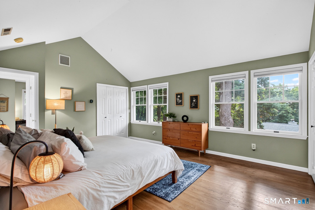 23 Blue Mountain Ridge Norwalk CT 06851