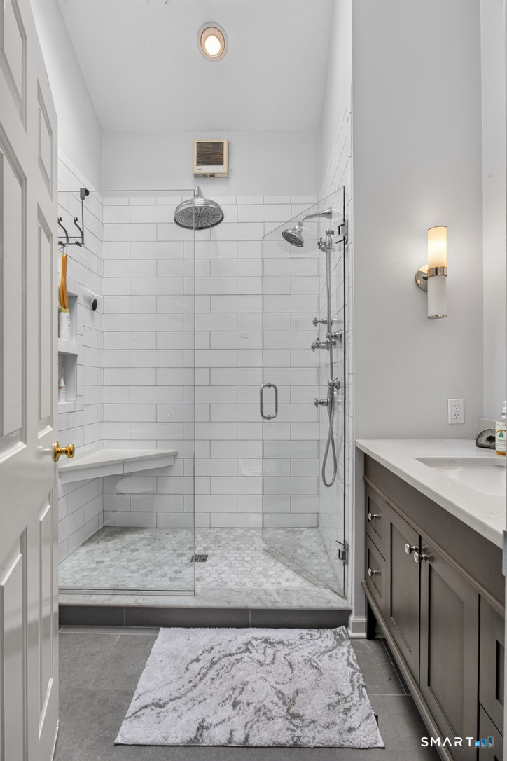 23 Blue Mountain Ridge Norwalk CT 06851