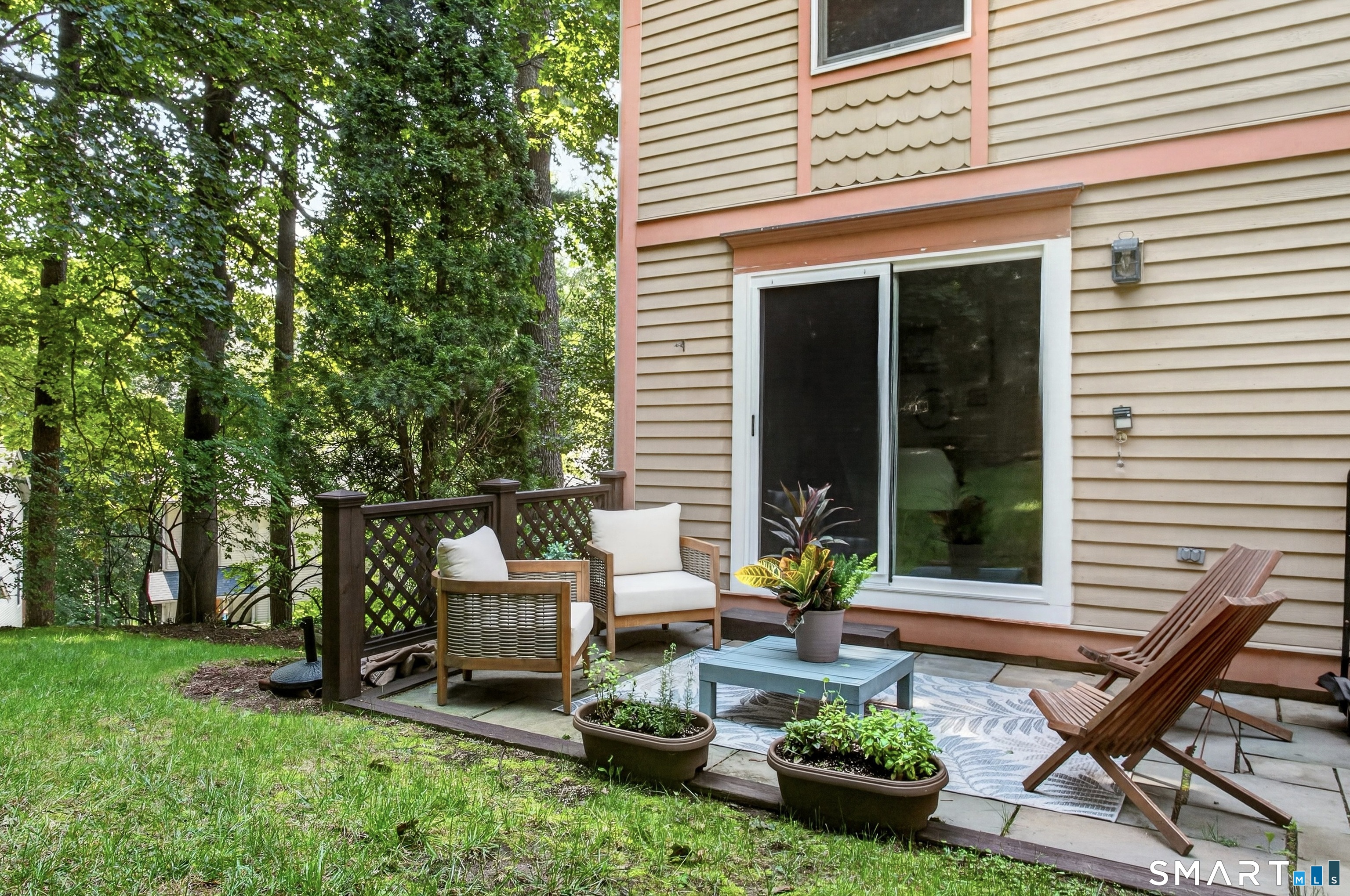 23 Blue Mountain Ridge Norwalk CT 06851