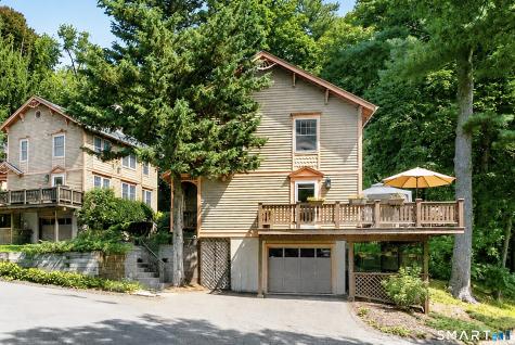 23 Blue Mountain Ridge Norwalk CT 06851
