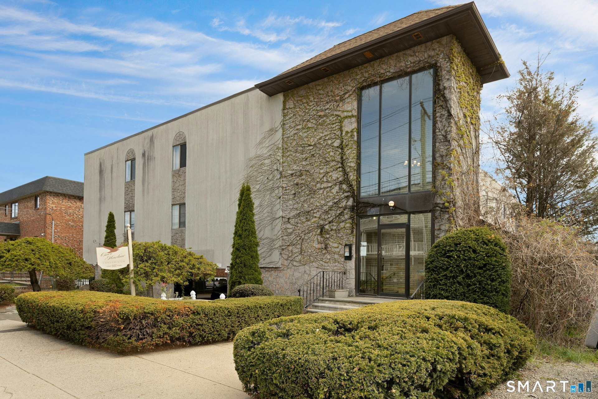 697 Cove Road Stamford CT 06902