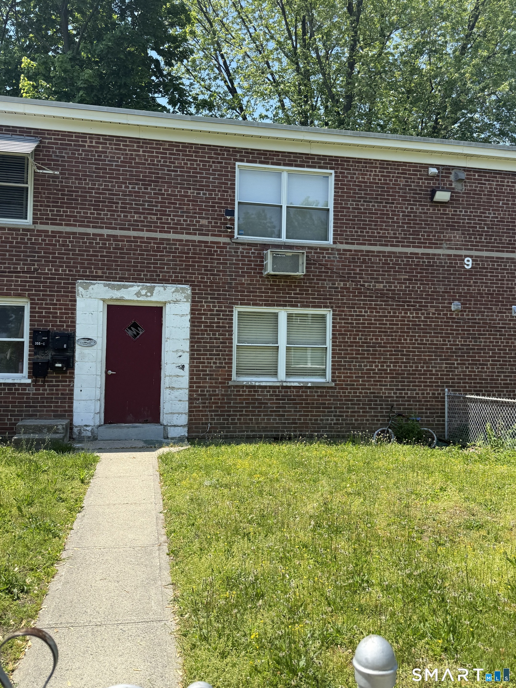 355 Granfield Avenue Bridgeport CT 06610
