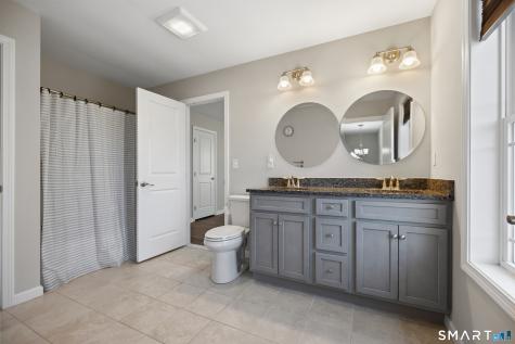 1 Newbury Court North Haven CT 06473