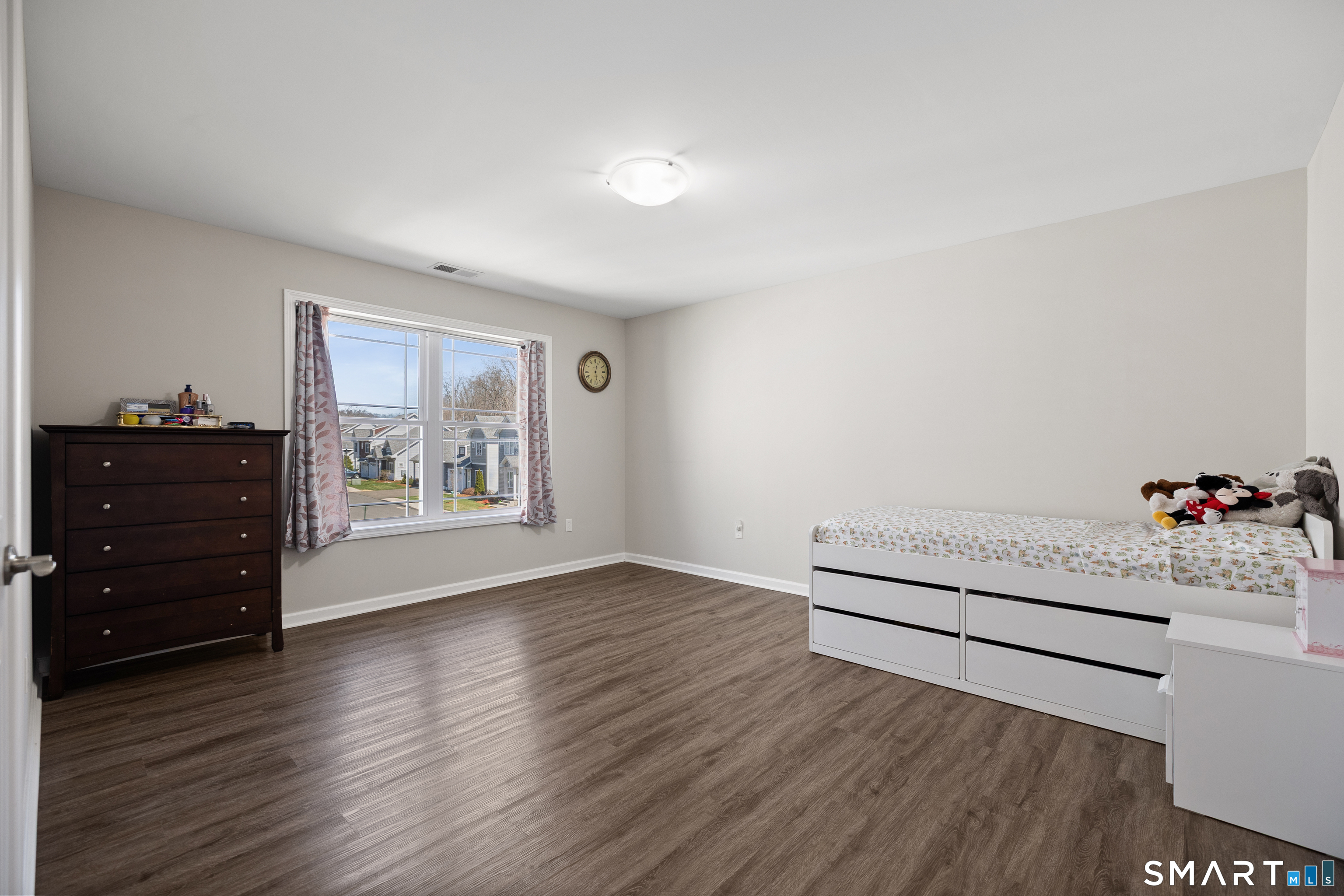 1 Newbury Court North Haven CT 06473
