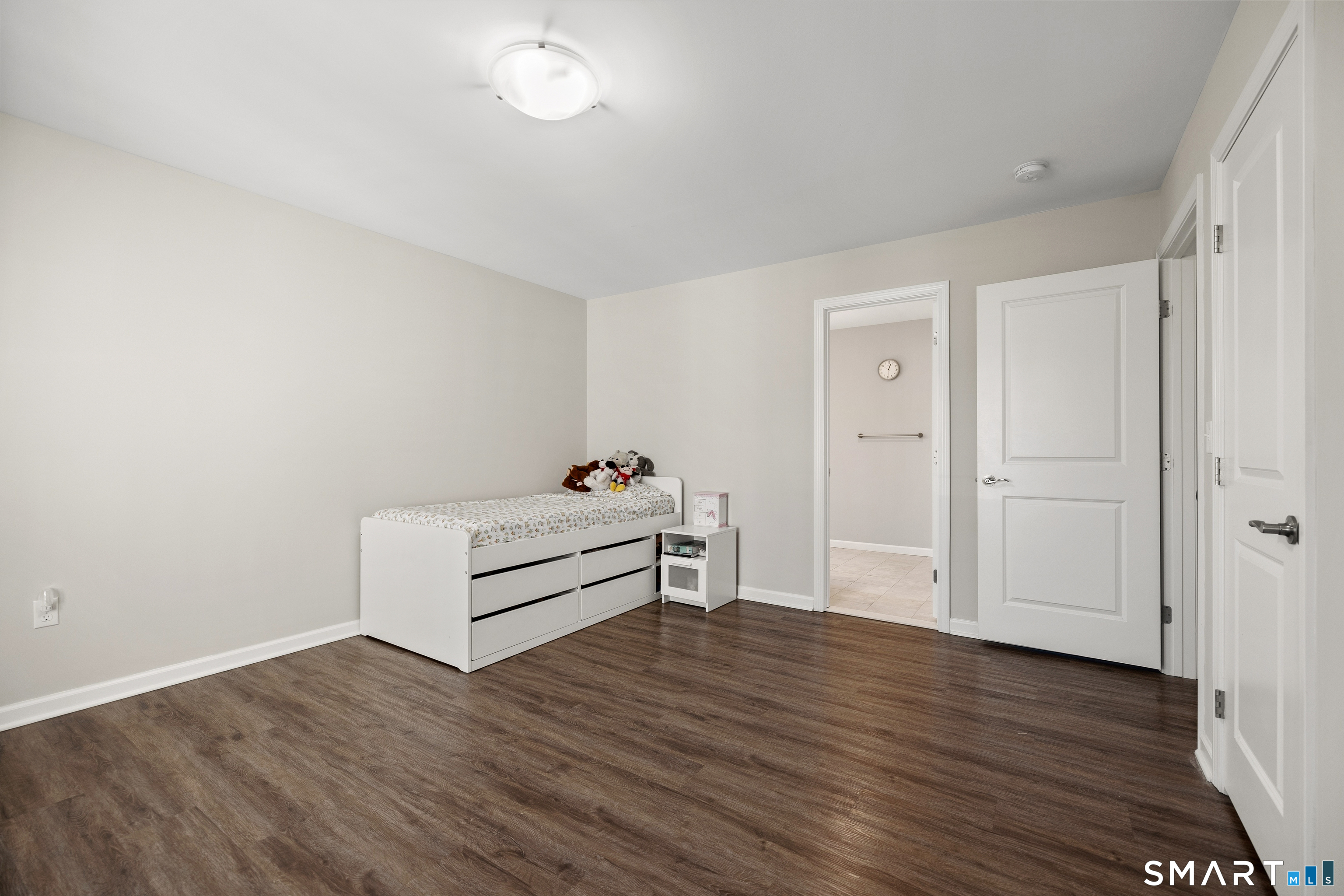 1 Newbury Court North Haven CT 06473