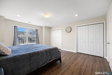 1 Newbury Court North Haven CT 06473