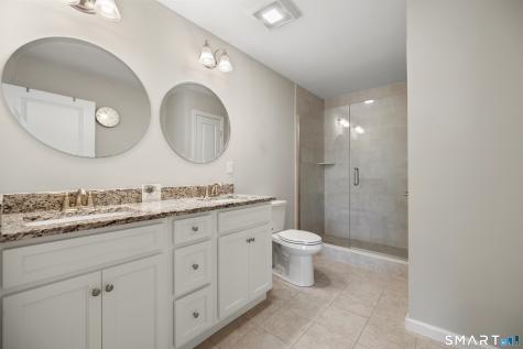 1 Newbury Court North Haven CT 06473