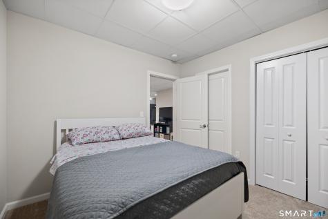 1 Newbury Court North Haven CT 06473