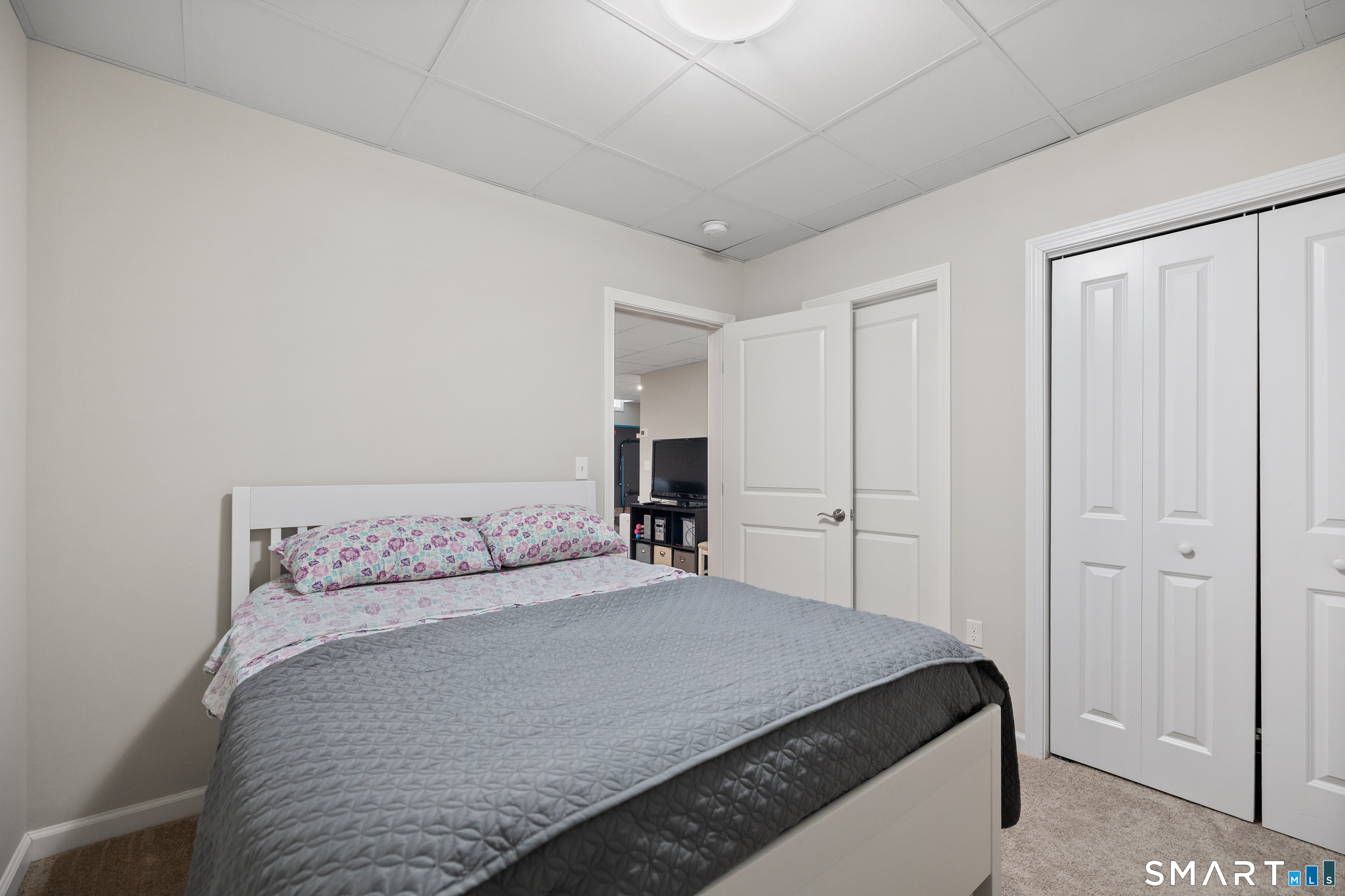 1 Newbury Court North Haven CT 06473