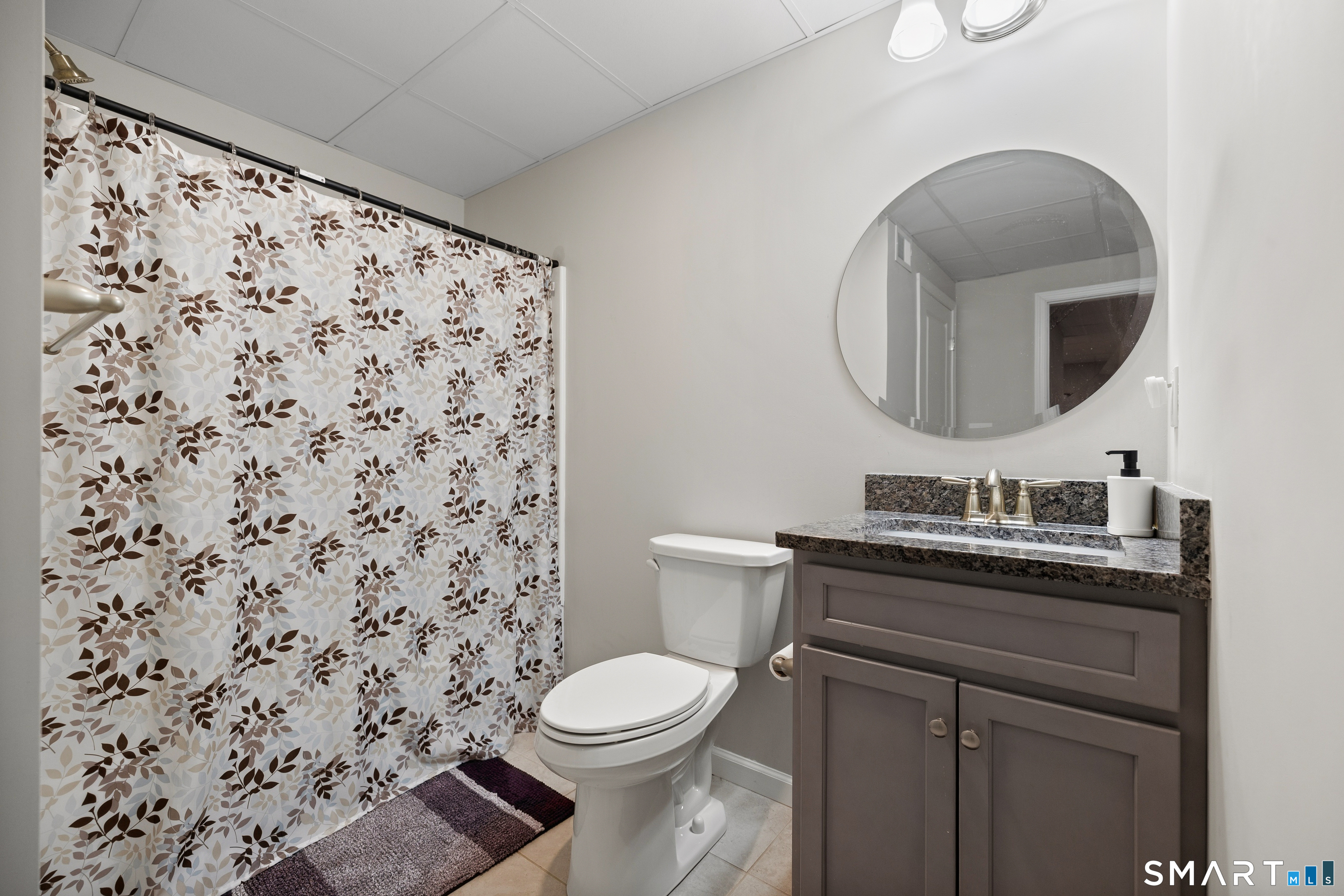 1 Newbury Court North Haven CT 06473