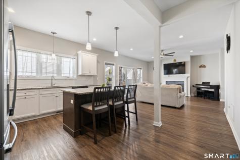 1 Newbury Court North Haven CT 06473