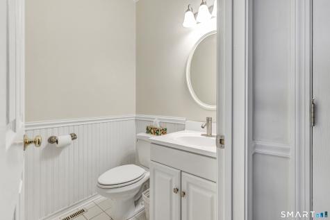 182 Summerfield Gardens Shelton CT 06484