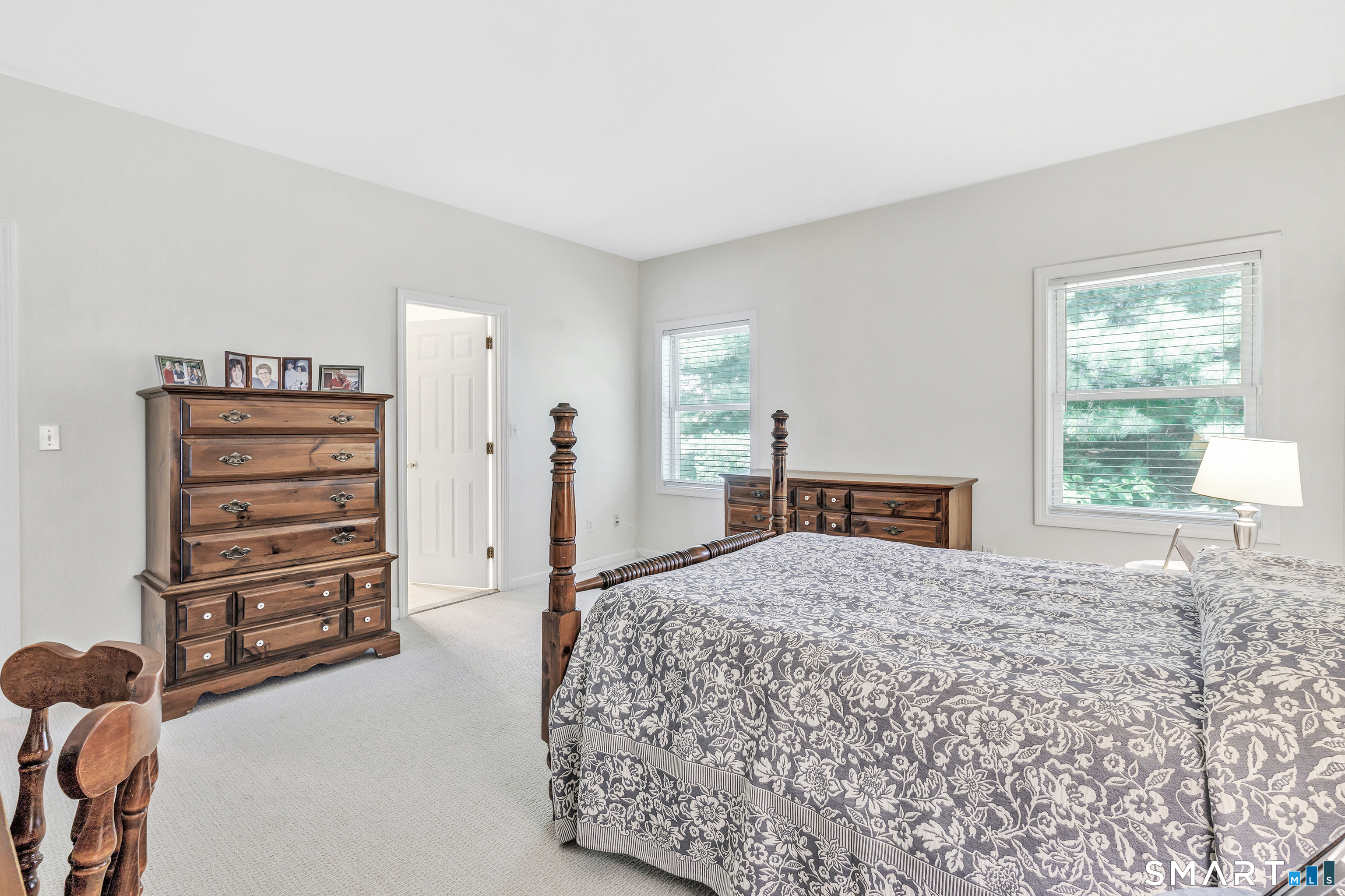 182 Summerfield Gardens Shelton CT 06484