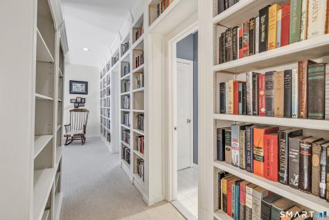 182 Summerfield Gardens Shelton CT 06484