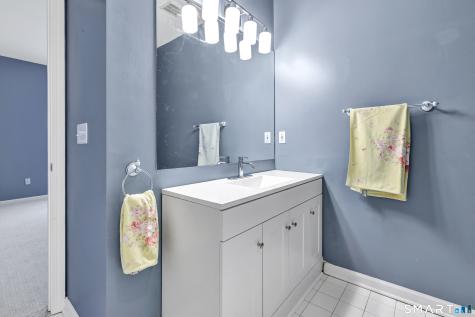 182 Summerfield Gardens Shelton CT 06484