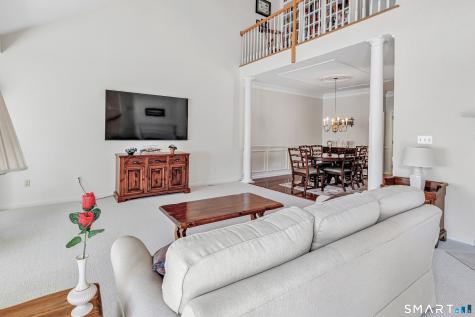 182 Summerfield Gardens Shelton CT 06484