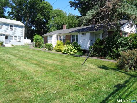 318 Stonybrook Road Stratford CT 06614
