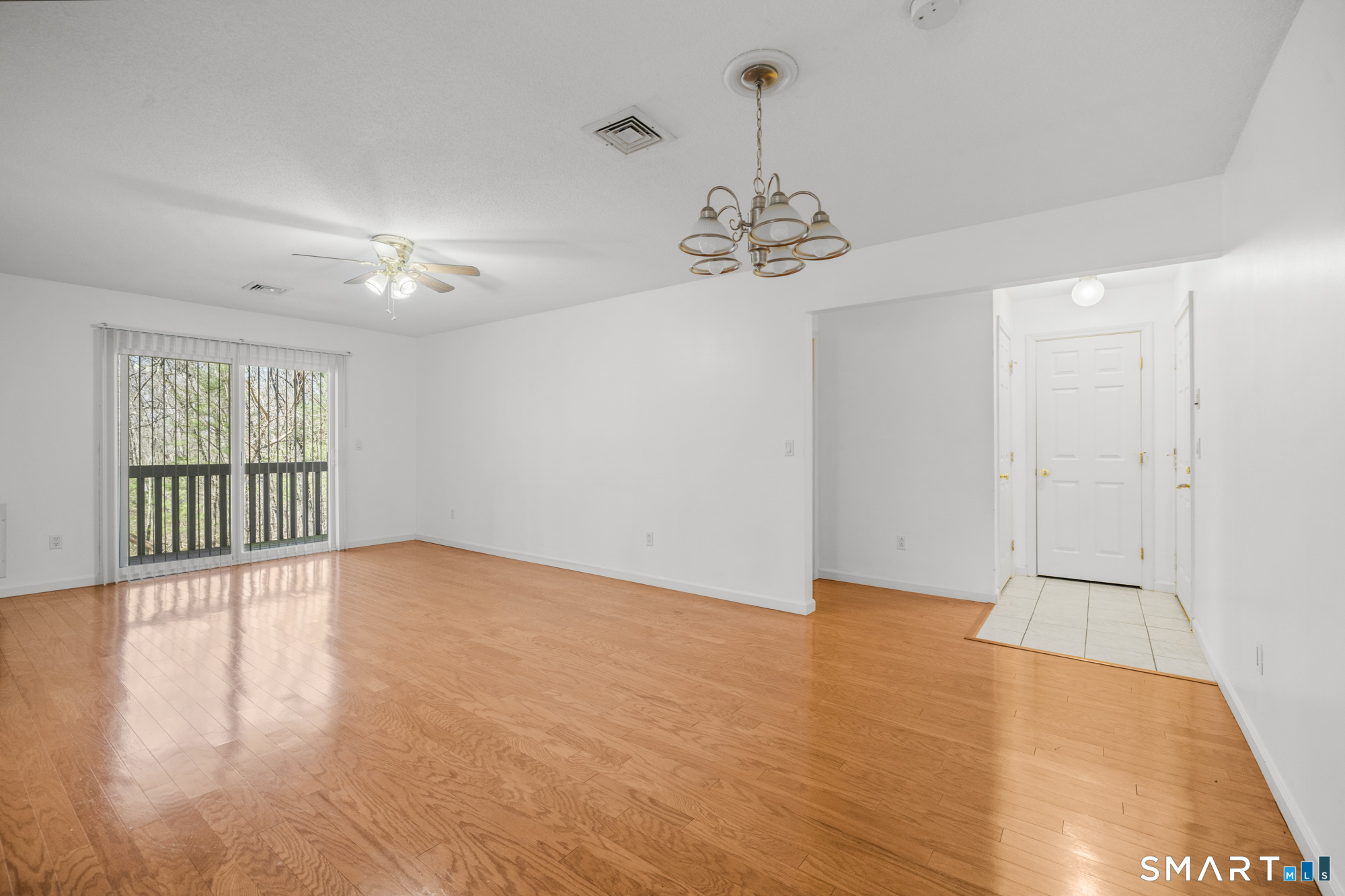 7 Concorde Way Windsor Locks CT 06096