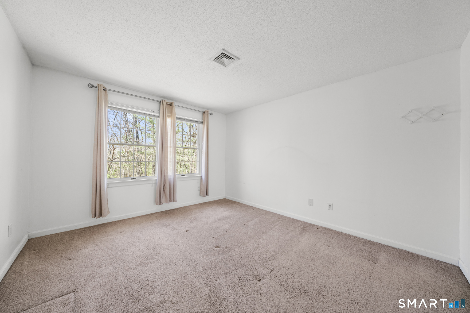 7 Concorde Way Windsor Locks CT 06096