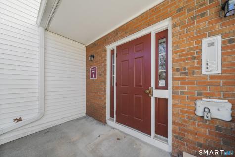 7 Concorde Way Windsor Locks CT 06096
