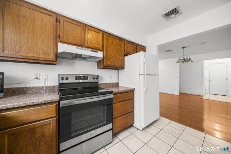 7 Concorde Way Windsor Locks CT 06096