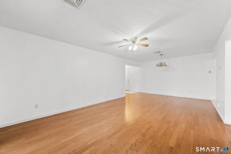 7 Concorde Way Windsor Locks CT 06096