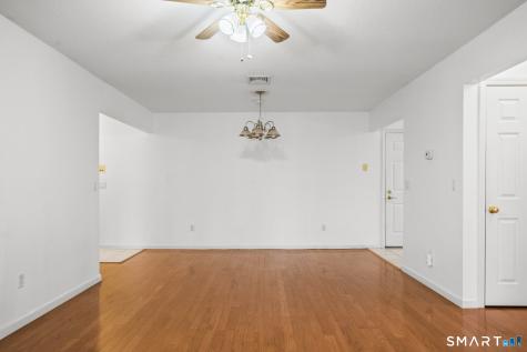 7 Concorde Way Windsor Locks CT 06096