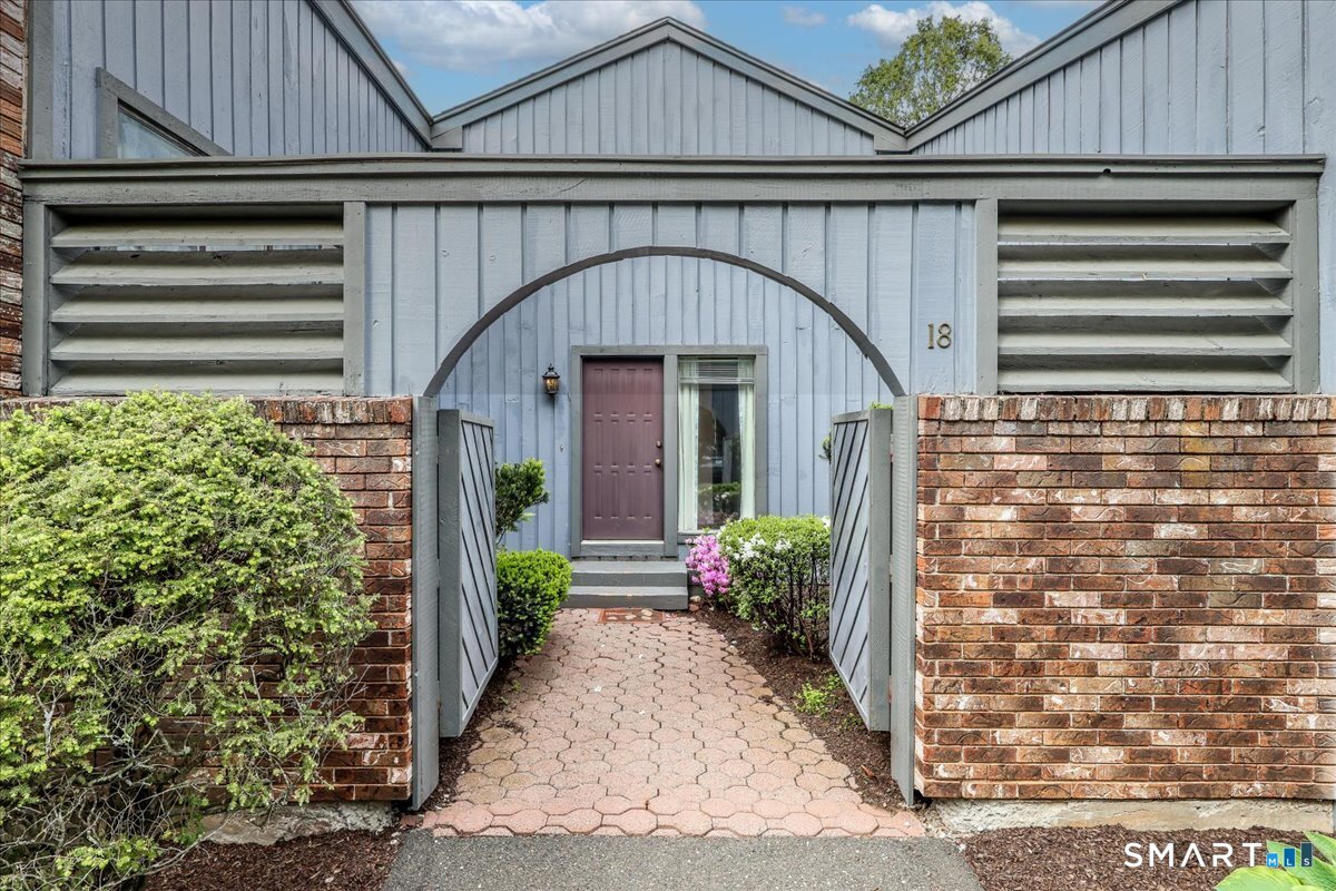 18 Hearthstone Drive Brookfield CT 06804